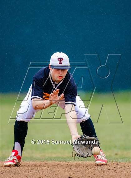 Thumbnail 2 in El Camino Real @ Taft photogallery.