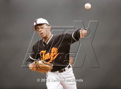 Thumbnail 3 in El Camino Real @ Taft photogallery.