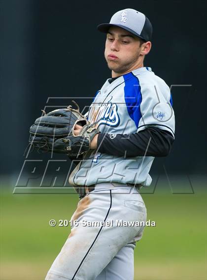 Thumbnail 1 in El Camino Real @ Taft photogallery.