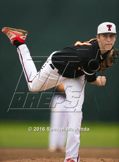 Thumbnail 3 in El Camino Real @ Taft photogallery.