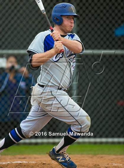 Thumbnail 1 in El Camino Real @ Taft photogallery.