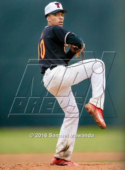 Thumbnail 3 in El Camino Real @ Taft photogallery.