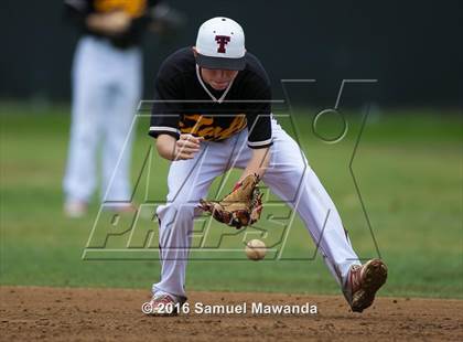 Thumbnail 2 in El Camino Real @ Taft photogallery.