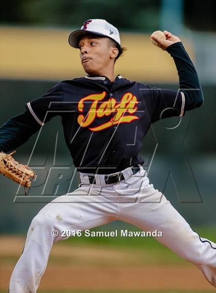 Thumbnail 3 in El Camino Real @ Taft photogallery.