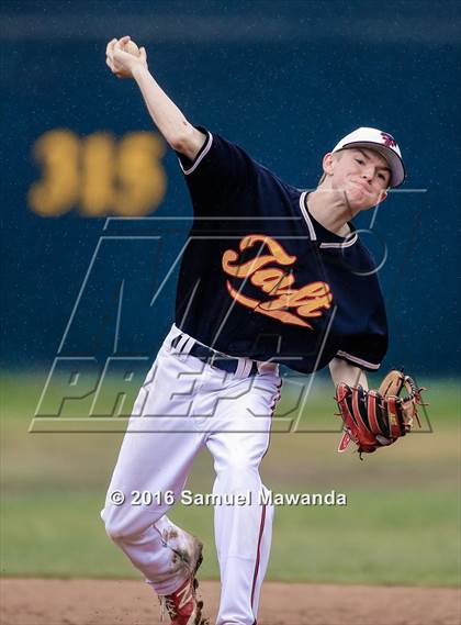 Thumbnail 3 in El Camino Real @ Taft photogallery.