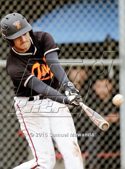 Thumbnail 2 in El Camino Real @ Taft photogallery.