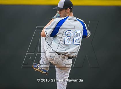 Thumbnail 2 in El Camino Real @ Taft photogallery.