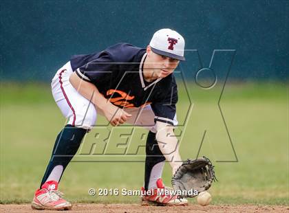 Thumbnail 1 in El Camino Real @ Taft photogallery.