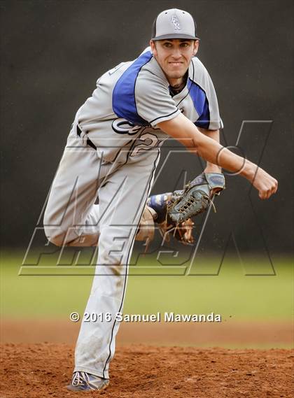 Thumbnail 1 in El Camino Real @ Taft photogallery.