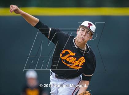 Thumbnail 1 in El Camino Real @ Taft photogallery.