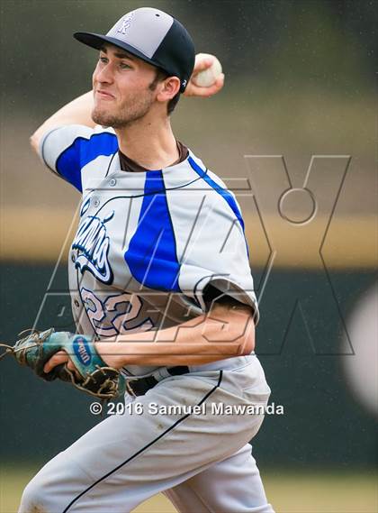 Thumbnail 2 in El Camino Real @ Taft photogallery.