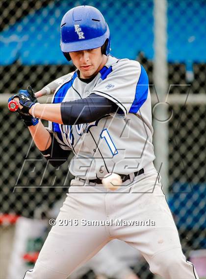 Thumbnail 1 in El Camino Real @ Taft photogallery.