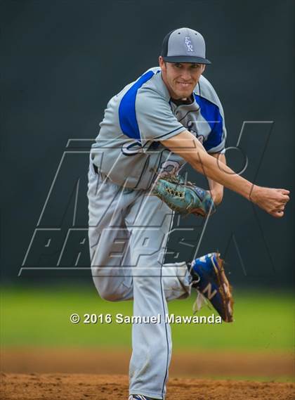 Thumbnail 1 in El Camino Real @ Taft photogallery.