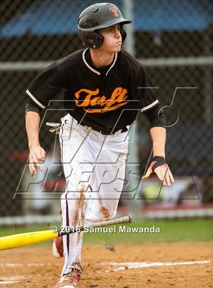 Thumbnail 1 in El Camino Real @ Taft photogallery.