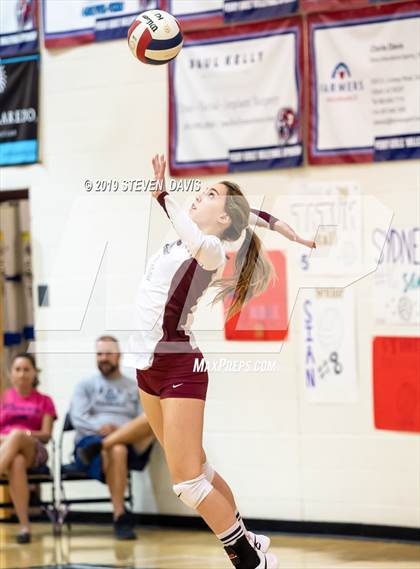 Thumbnail 2 in Hamilton vs Perry photogallery.