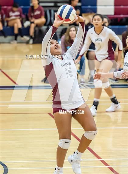 Thumbnail 2 in Hamilton vs Perry photogallery.