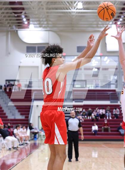 Thumbnail 1 in Osborne @ Lassiter photogallery.