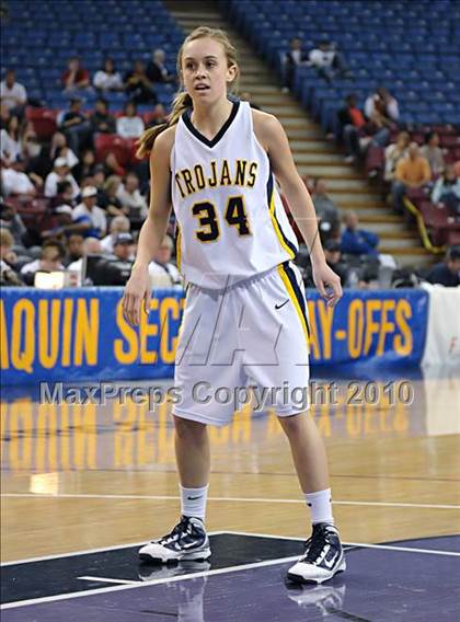 Thumbnail 1 in Oak Ridge vs. Kennedy (CIF SJS D1 Final) photogallery.