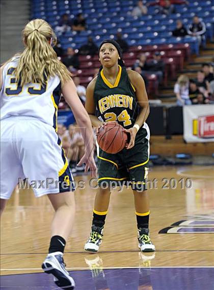 Thumbnail 2 in Oak Ridge vs. Kennedy (CIF SJS D1 Final) photogallery.