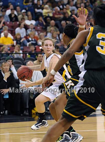 Thumbnail 1 in Oak Ridge vs. Kennedy (CIF SJS D1 Final) photogallery.