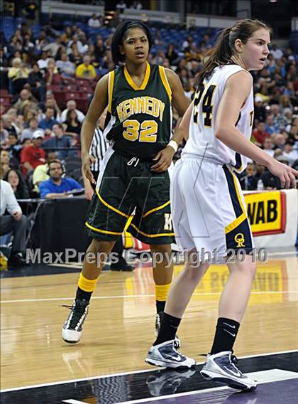 Thumbnail 3 in Oak Ridge vs. Kennedy (CIF SJS D1 Final) photogallery.