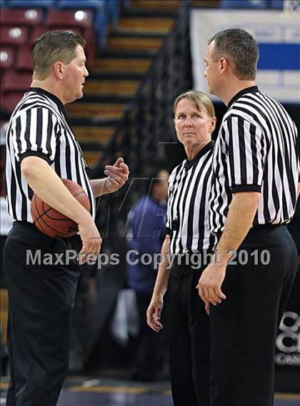 Thumbnail 3 in Oak Ridge vs. Kennedy (CIF SJS D1 Final) photogallery.