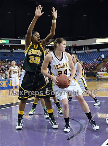 Thumbnail 2 in Oak Ridge vs. Kennedy (CIF SJS D1 Final) photogallery.