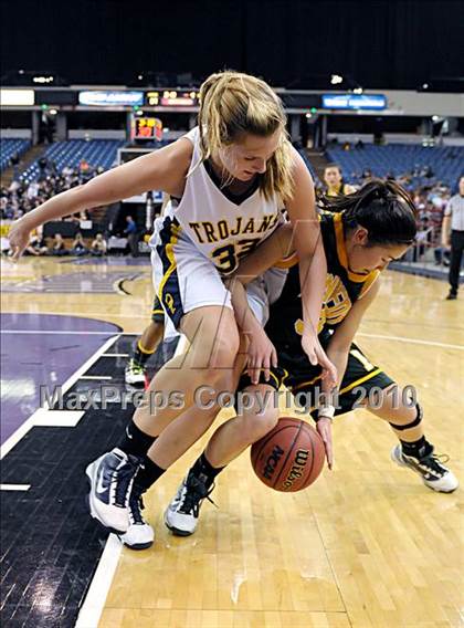 Thumbnail 1 in Oak Ridge vs. Kennedy (CIF SJS D1 Final) photogallery.