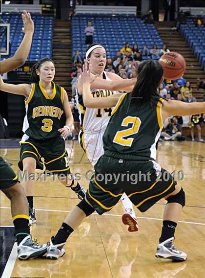 Thumbnail 2 in Oak Ridge vs. Kennedy (CIF SJS D1 Final) photogallery.