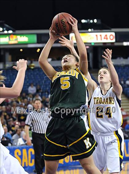 Thumbnail 1 in Oak Ridge vs. Kennedy (CIF SJS D1 Final) photogallery.