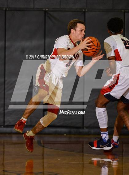 Thumbnail 1 in Atascocita vs Dawson (McDonald's Texas Invitational) photogallery.