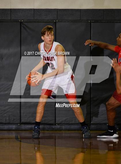 Thumbnail 2 in Atascocita vs Dawson (McDonald's Texas Invitational) photogallery.