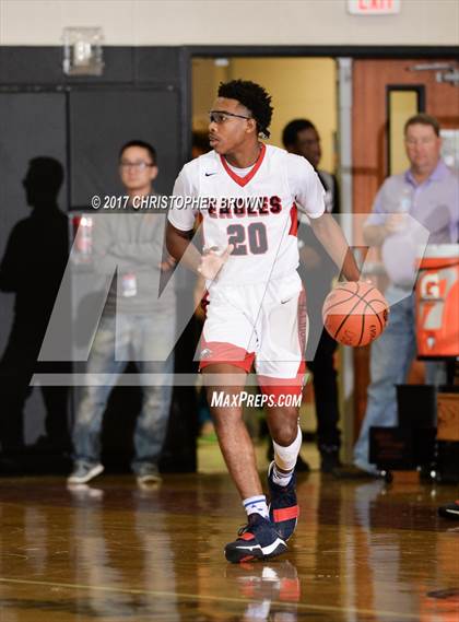 Thumbnail 3 in Atascocita vs Dawson (McDonald's Texas Invitational) photogallery.