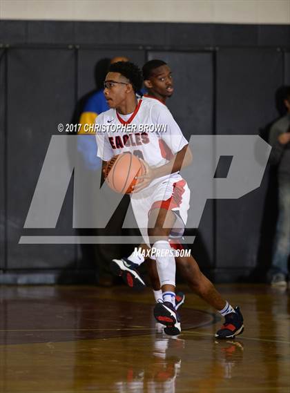 Thumbnail 2 in Atascocita vs Dawson (McDonald's Texas Invitational) photogallery.