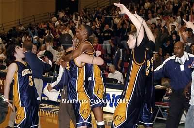 Thumbnail 3 in Campbell Hall vs Verbum Dei  (Sec. IV-AA Final) photogallery.