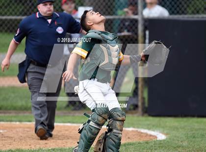 Thumbnail 1 in Holy Cross vs. Kennedy Catholic (CHSAA AA Losers Bracket 1st Round) photogallery.