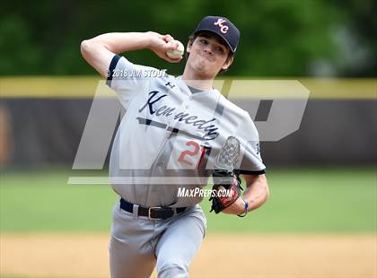 Thumbnail 3 in Holy Cross vs. Kennedy Catholic (CHSAA AA Losers Bracket 1st Round) photogallery.