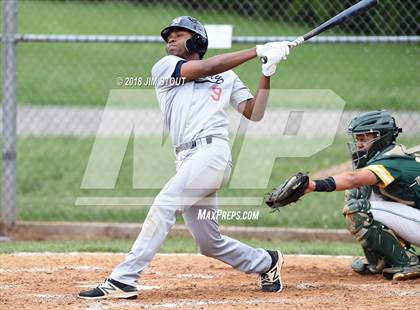 Thumbnail 2 in Holy Cross vs. Kennedy Catholic (CHSAA AA Losers Bracket 1st Round) photogallery.