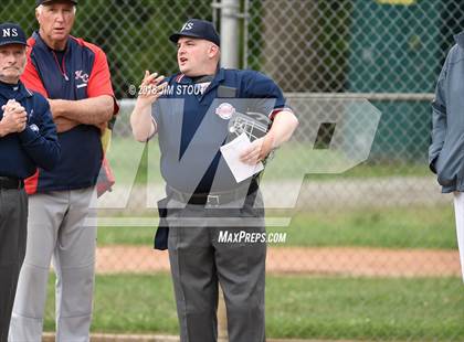 Thumbnail 3 in Holy Cross vs. Kennedy Catholic (CHSAA AA Losers Bracket 1st Round) photogallery.
