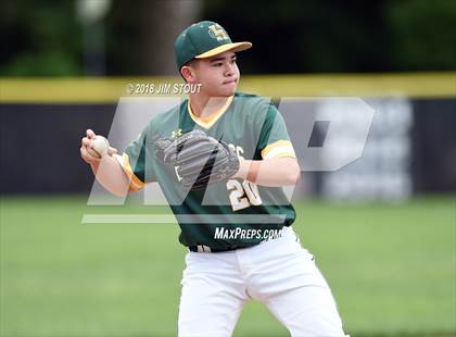 Thumbnail 2 in Holy Cross vs. Kennedy Catholic (CHSAA AA Losers Bracket 1st Round) photogallery.