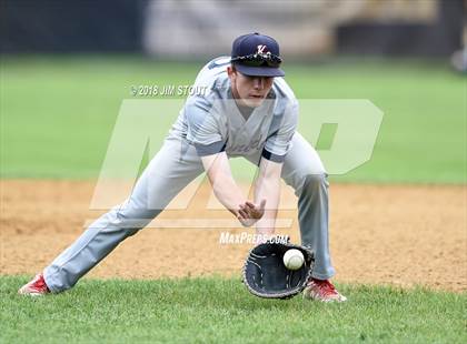 Thumbnail 3 in Holy Cross vs. Kennedy Catholic (CHSAA AA Losers Bracket 1st Round) photogallery.