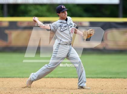 Thumbnail 2 in Holy Cross vs. Kennedy Catholic (CHSAA AA Losers Bracket 1st Round) photogallery.