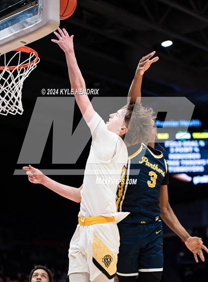 Thumbnail 3 in Centerville vs. Whitmer (OHSAA Division I Semifinal) photogallery.