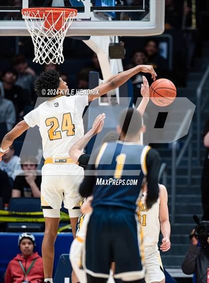 Thumbnail 2 in Centerville vs. Whitmer (OHSAA Division I Semifinal) photogallery.