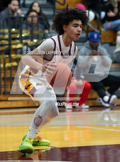 Thumbnail 3 in Pittsburg vs Liberty (CIF NCS D1 Round 1) photogallery.