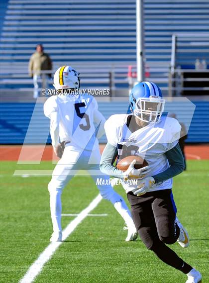 Thumbnail 3 in Nassau County Long Island Senior Bowl Classic  photogallery.