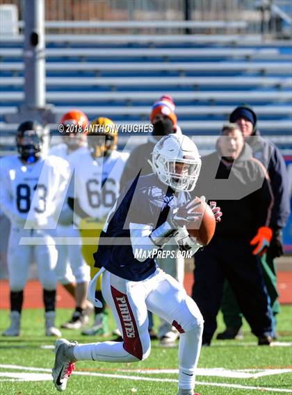 Thumbnail 2 in Nassau County Long Island Senior Bowl Classic  photogallery.