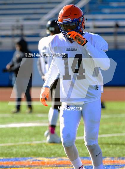 Thumbnail 3 in Nassau County Long Island Senior Bowl Classic  photogallery.