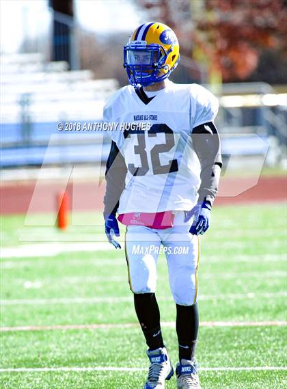 Thumbnail 2 in Nassau County Long Island Senior Bowl Classic  photogallery.