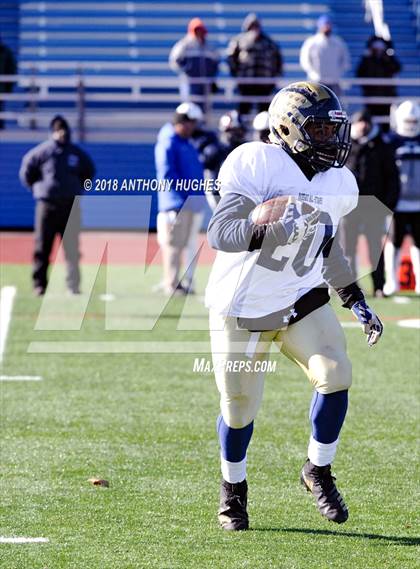 Thumbnail 3 in Nassau County Long Island Senior Bowl Classic  photogallery.